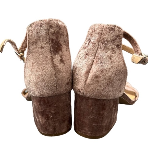 Express Crushed velvet ankle strap heels size 9 - Picture 5 of 10